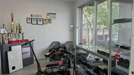3725 LAKE SHORE BLVD W