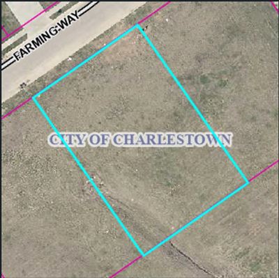 8135 Farming Way