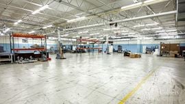 ±16,255-SF Industrial Building in Downtown Airport Submarket