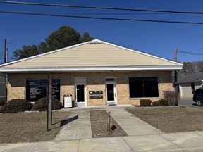 Mixed Use Office/Warehouse Building in Central Salisbury