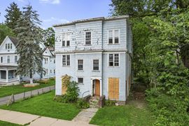 93 Walnut St