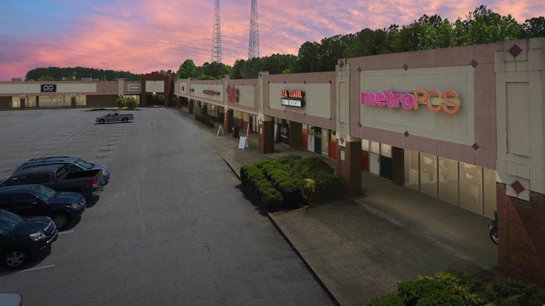 Retail space for Rent at 200 Merchants Dr in Dallas