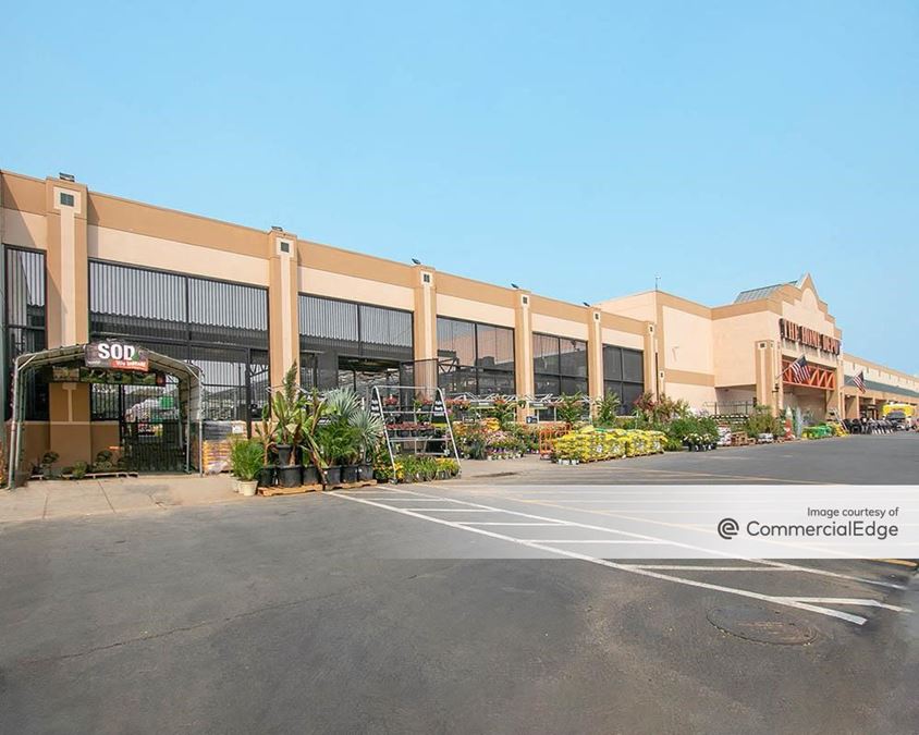 2300 North Park Blvd, Pittsburg retail Space For Lease