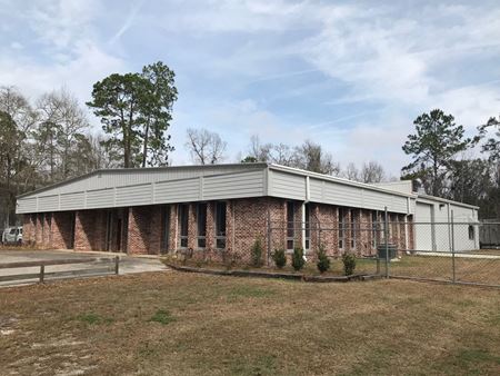 Commercial space for Rent at 5126 Woodlane Circle in Tallahassee