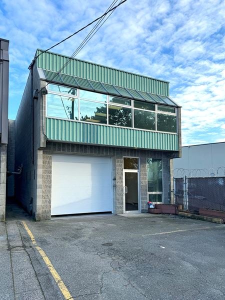 Industrial space for Rent at 1560 Richmond Street in North Vancouver