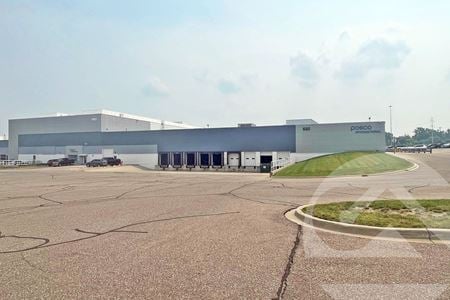 Photo of commercial space at 660 South Blvd in Pontiac