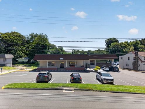 464 Wolcott Rd