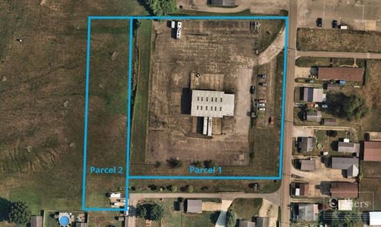 For Sale or Lease - Cross Dock Facility with 3.161 acres of IOS Lay-Down Yard