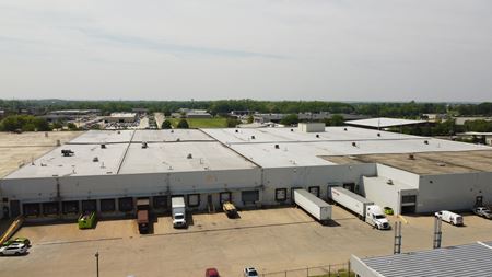 Photo of commercial space at 8201 N University St in Peoria