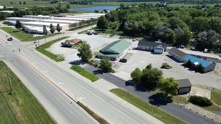 Photo of commercial space at 2708 N Cunningham Ave in Urbana