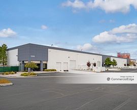 Desert Inn Commerce Center
