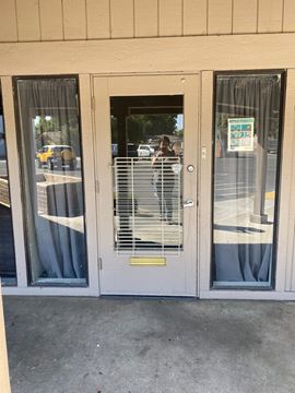 High Exposure Retail Space Available at Strip Mall in Clovis
