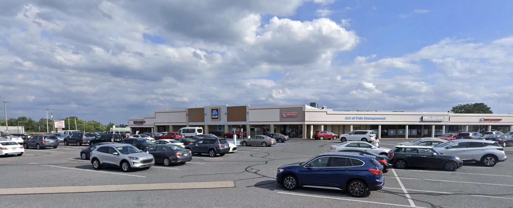 1,200 - 3,200 SF | 3300 Grant Avenue | Endcap & Inline Retail Space For Lease