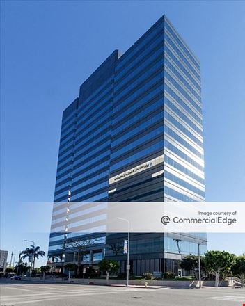 12100 Wilshire