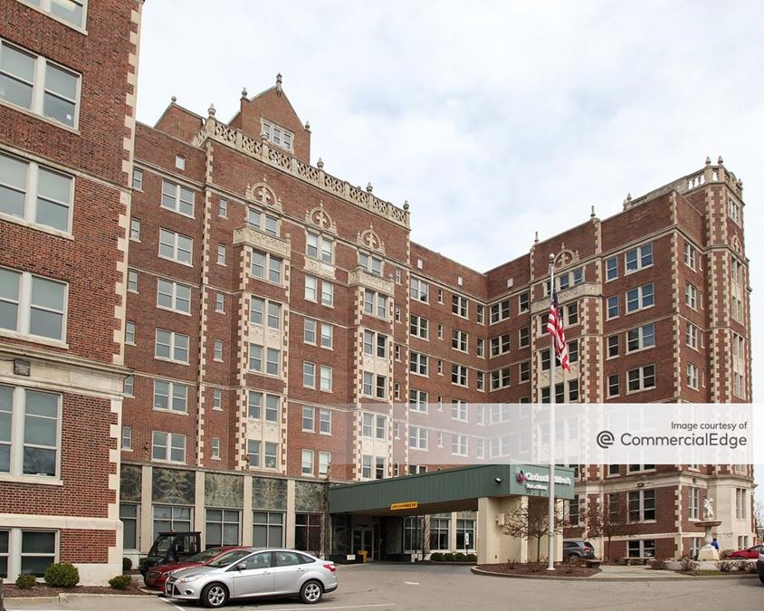 The Offices at Vernon Manor 400 Oak Street, Cincinnati, OH