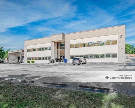Industrial space for Rent at 620 Dobbin Road in Charleston