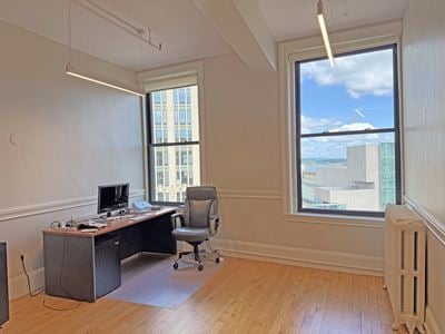 Monument Square Office Building