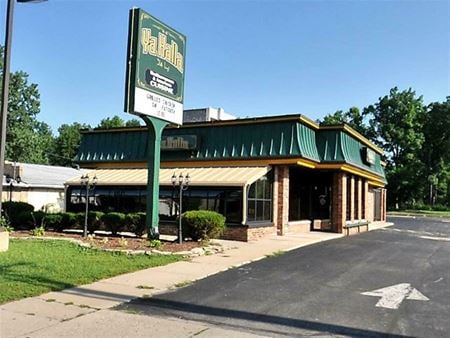 Retail space for Sale at 2124 W. Alexis Rd in Toledo