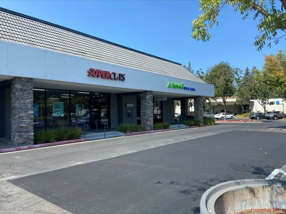 Raley's Towne Centre
