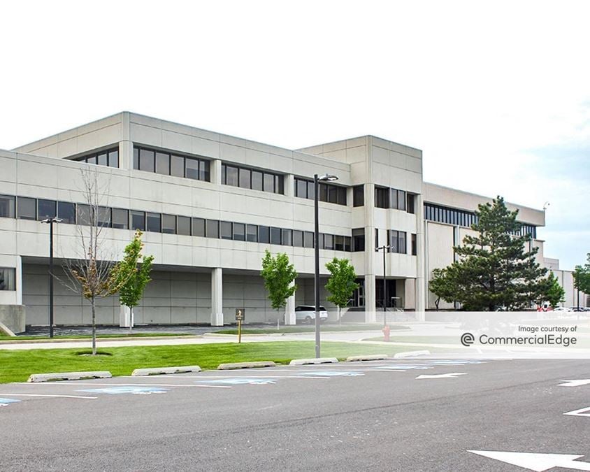 UL Corporate Headquarters 333 Pfingsten Road Northbrook IL Office 