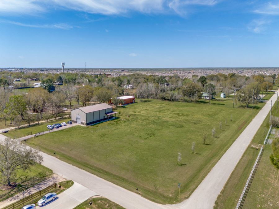 10711 Hidden Lake Ln