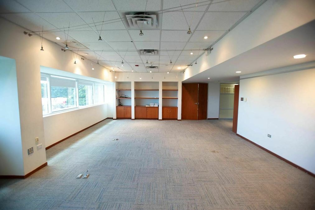 Centro Internacional de Mercadeo I (CIM) – PH Floor Suite 803