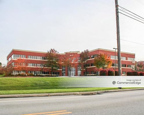 Rossmoyne Business Center 