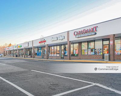 Adams Market Plaza