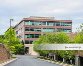 10400 Southwest Crossing