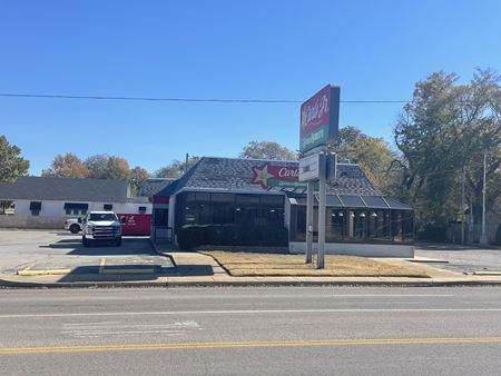 Retail space for Sale at 200 S Mississippi Ave in Ada
