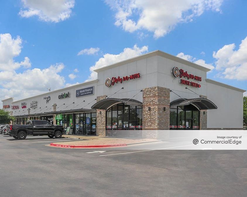 Pecan Plaza 1912 West Pecan Street 1912 West Pecan Street Retail