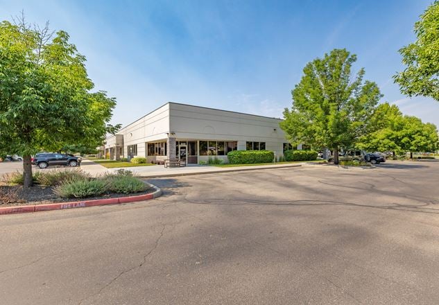 Office Owner-User or Value-Add Investment | Cottonwood Plaza