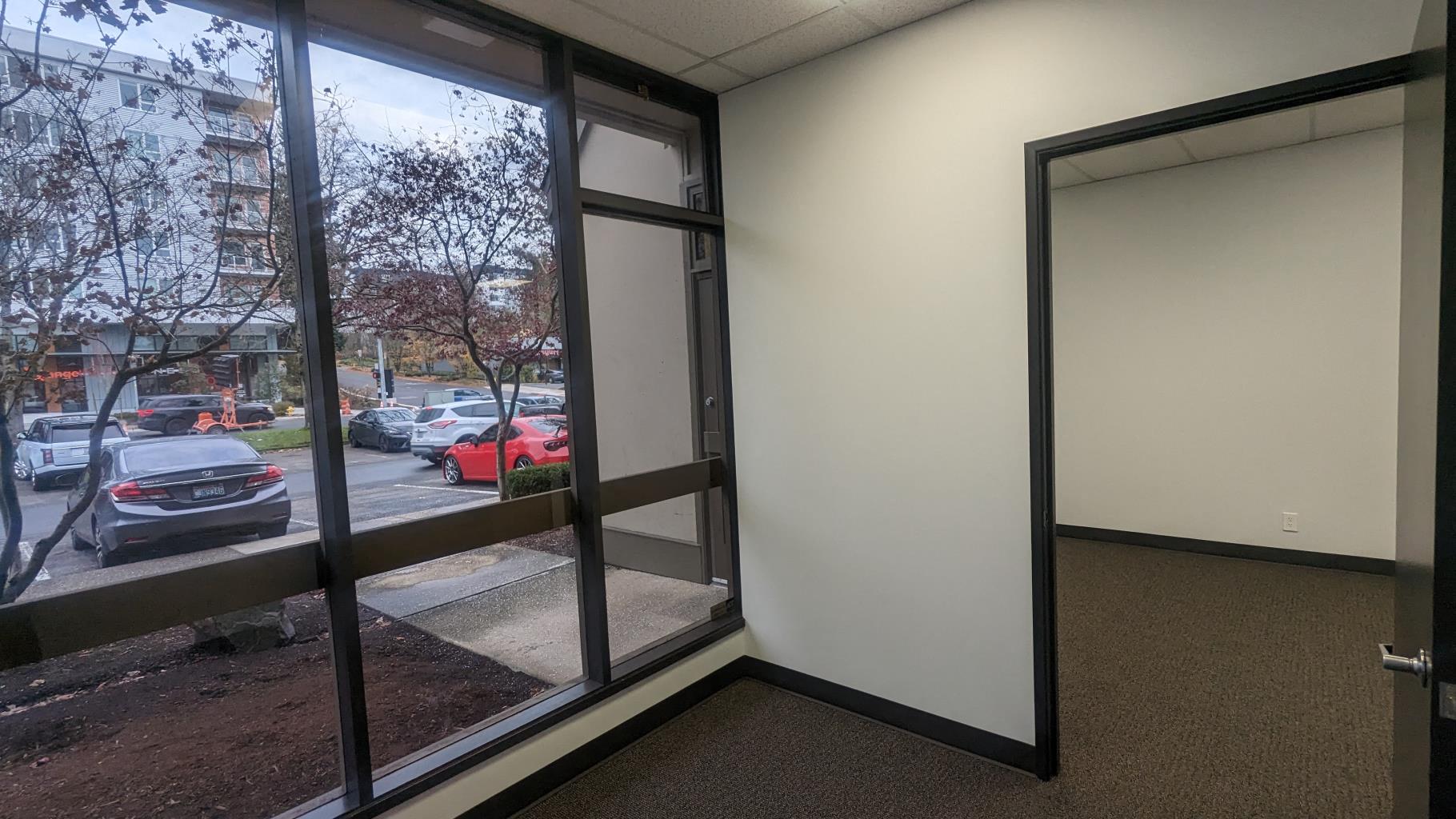 1,743 SF Flex Space in Redmond, WA Photo