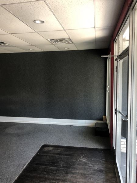 Commercial space for Rent at Former Boutique,  119 S Buffalo Street in Warsaw