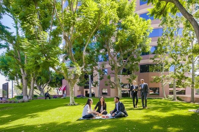 Barrister Executive Suites - Central Park at Toluca Lake