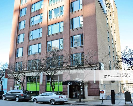 Verso - 306 West Erie Street