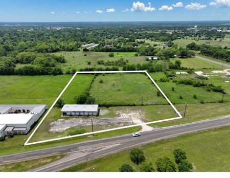 Retail space for Sale at 7818 Highway 6 Loop in Navasota