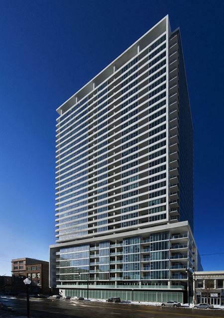 South Loop - Michigan Ave Retail Space For Lease - Chicago