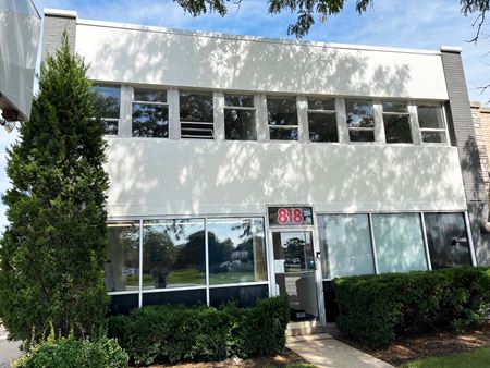 Commercial space for Sale at 818 W Northwest Hwy in Arlington Heights