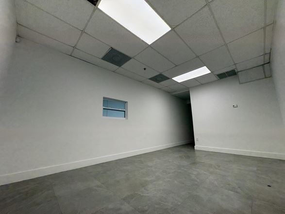 7319 NW 46TH Street 