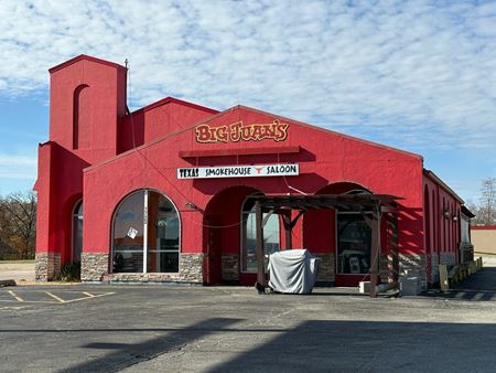 Retail space for Sale at 7723 N University St in Peoria