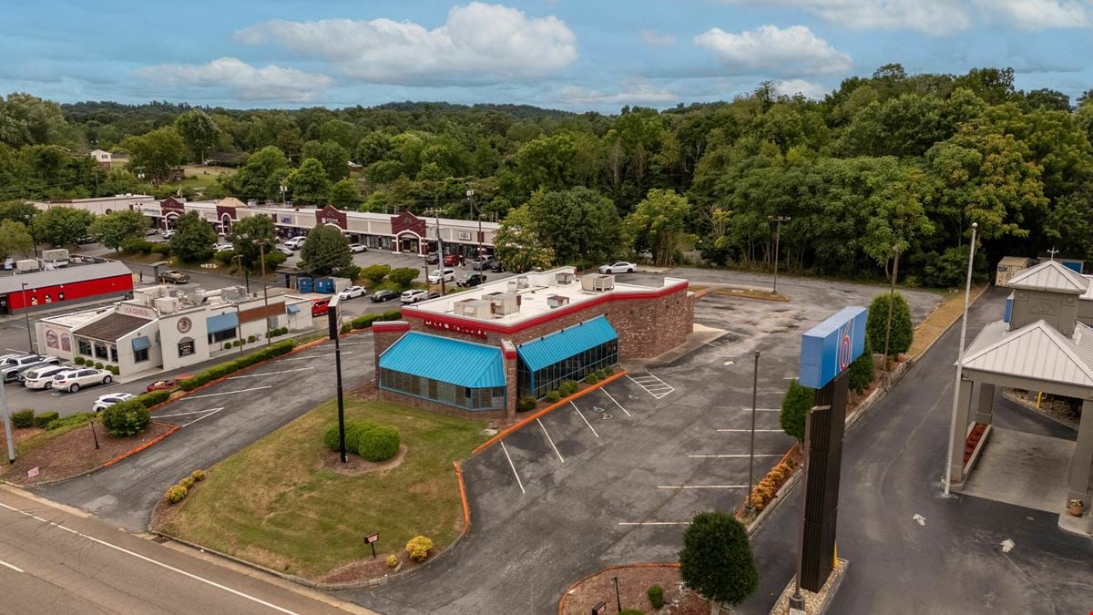 Vacant Restaurant Building In Colonial Heights