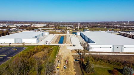 Industrial space for Rent at 400-410 Smoke Tree Plaza in North Aurora
