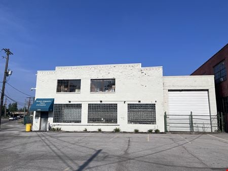 Photo of commercial space at 2004 Leonard Avenue in Columbus