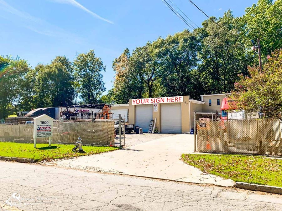 Industrial Flex Building | Upper Westside | ±3,608 SF