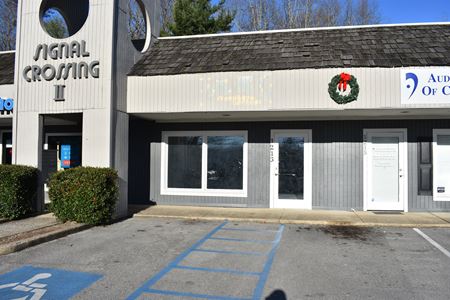 Photo of commercial space at 1213 Taft Highway in Signal Mountain