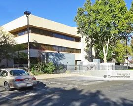 Clifford Office Plaza - 4200 Osuna Road NE