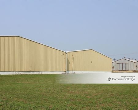 Industrial space for Rent at 111 E. Lampasas St. in Ennis