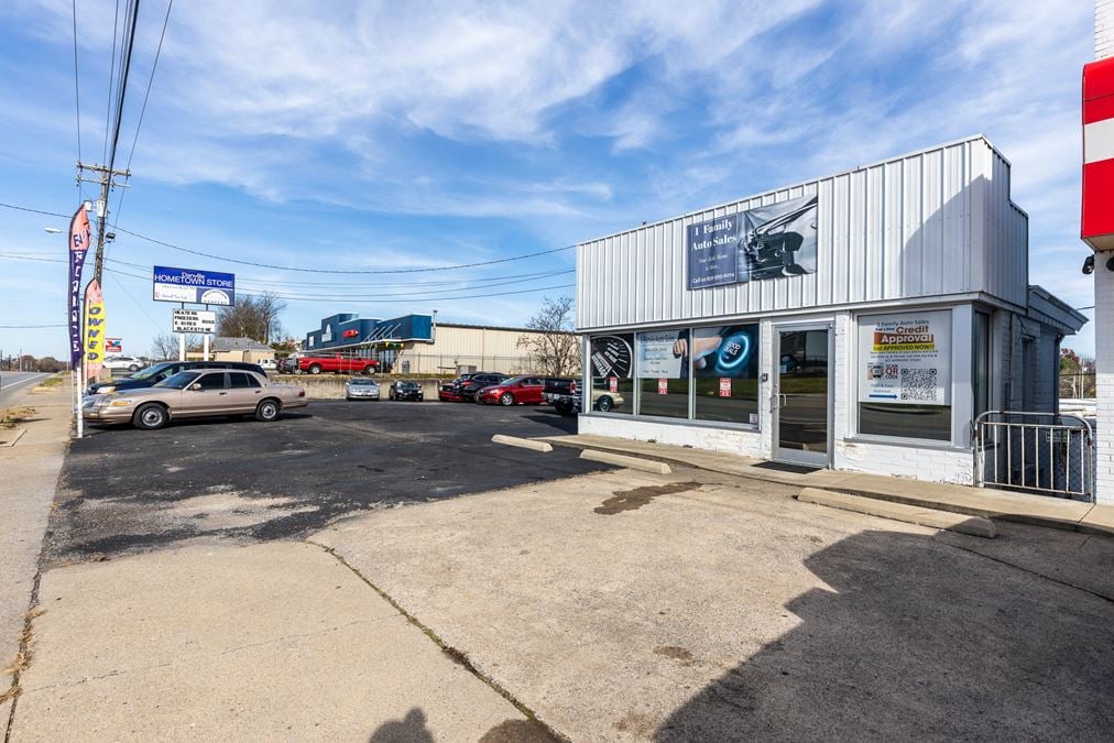 For Lease - Office/ Warehouse With Lot