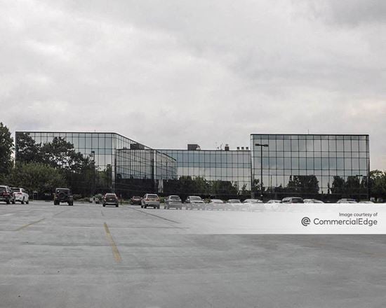 Intelligent Office (Melville) - Melville Office Plaza